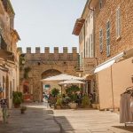 Alcúdia Old Town, Kota Klasik yang Bikin Mata Terpana!