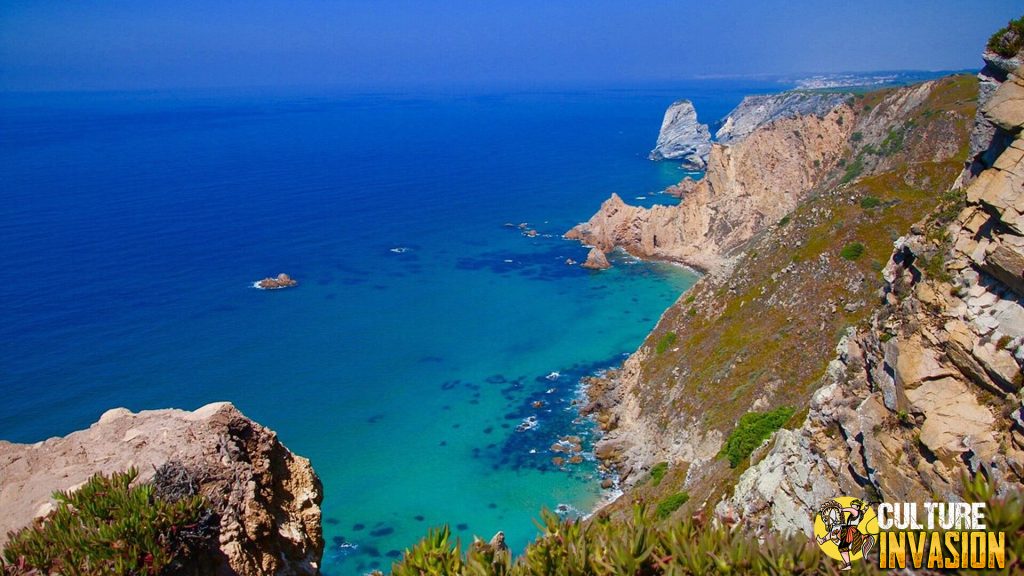 Dari Tebing Cape Roca Kamu Bisa Lihat Dunia Lebih Luas!