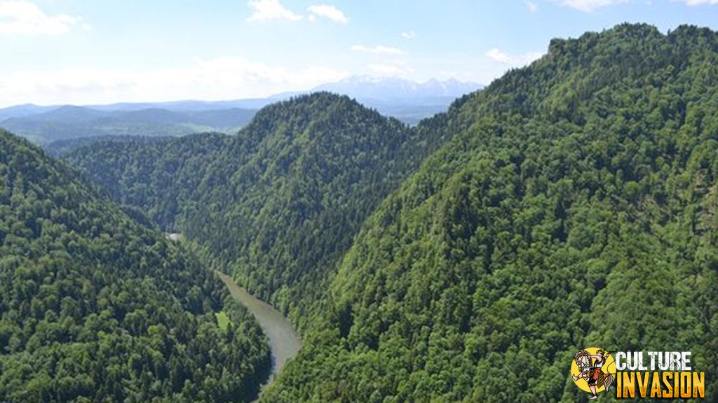 Wisata Indah di Polandia? Pieniny National Park Jawabannya!Wisata Indah di Polandia? Pieniny National Park Jawabannya!