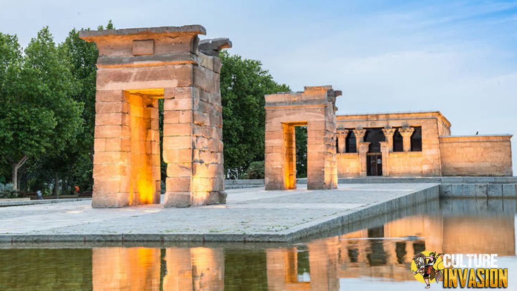 Eksplorasi Temple of Debod, Situs Bersejarah di Spanyol!