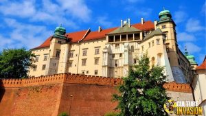 Wawel Royal Castle Polandia, Istana Klasik yang Bikin Terpana!