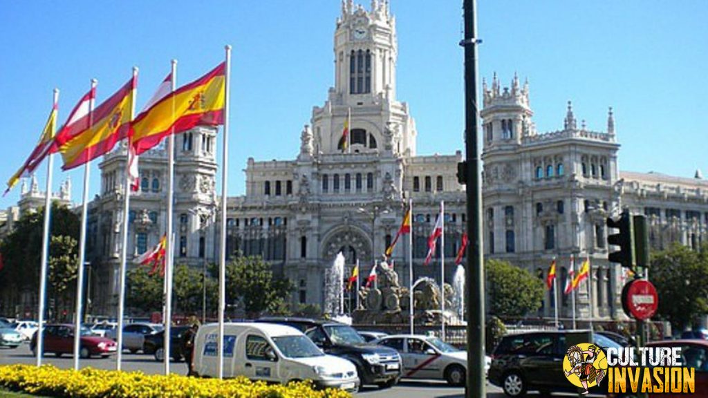 Menyapa La Giralda Keindahan Abadi di Jantung Spanyol!