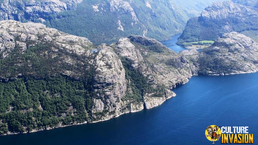 Pulpit Rock Norwegia Panorama dari Ketinggian 604 Meter