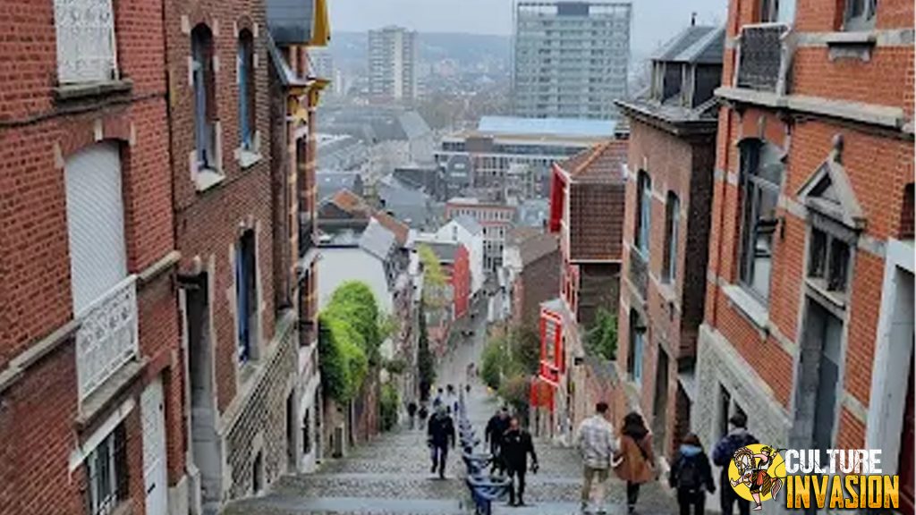 Montagne de Bueren Menaklukkan 374 Anak Tangga!