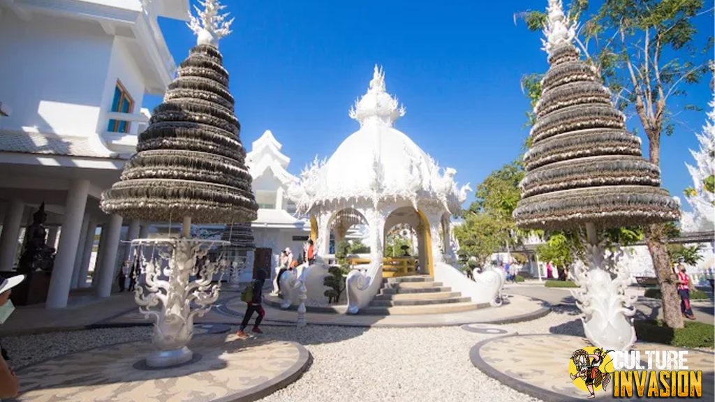 Wat Rong Khun dan 3 Keajaiban Putih Jarang Disorot