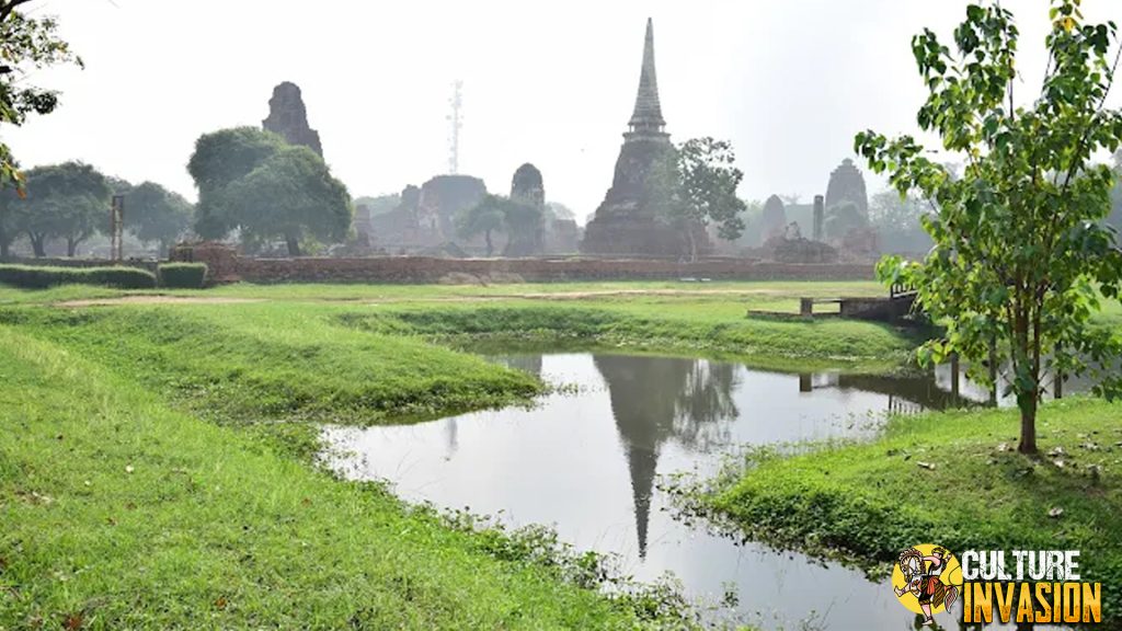 Eksplorasi Wat Mahathat Thailand yang Memikat 1999 3 Eksplorasi Wat Mahathat Thailand yang Memikat 1999