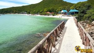 Tien Beach Viral! Spot Santai Favorit Wisatawan 2025