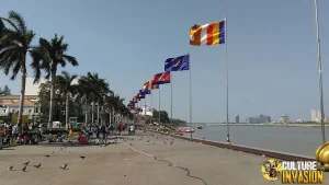 Sisowath Quay 6 Destinasi Wisata di Satu Jalur
