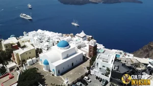 Santorini Keindahan Putih di Laut Aegean