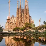 Sagrada Família: Gereja Unik Mata Melongo