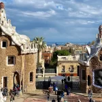 Taman Guell Keajaiban Arsitektur Gaudi Seni