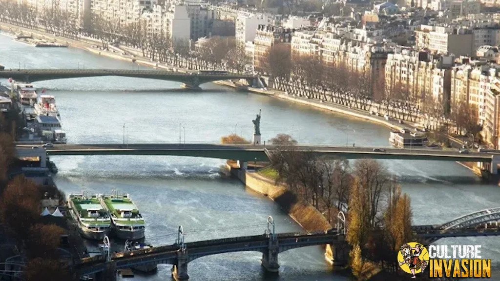 Kota Paris, Dari Museum Louvre Sampai Kuliner Enak